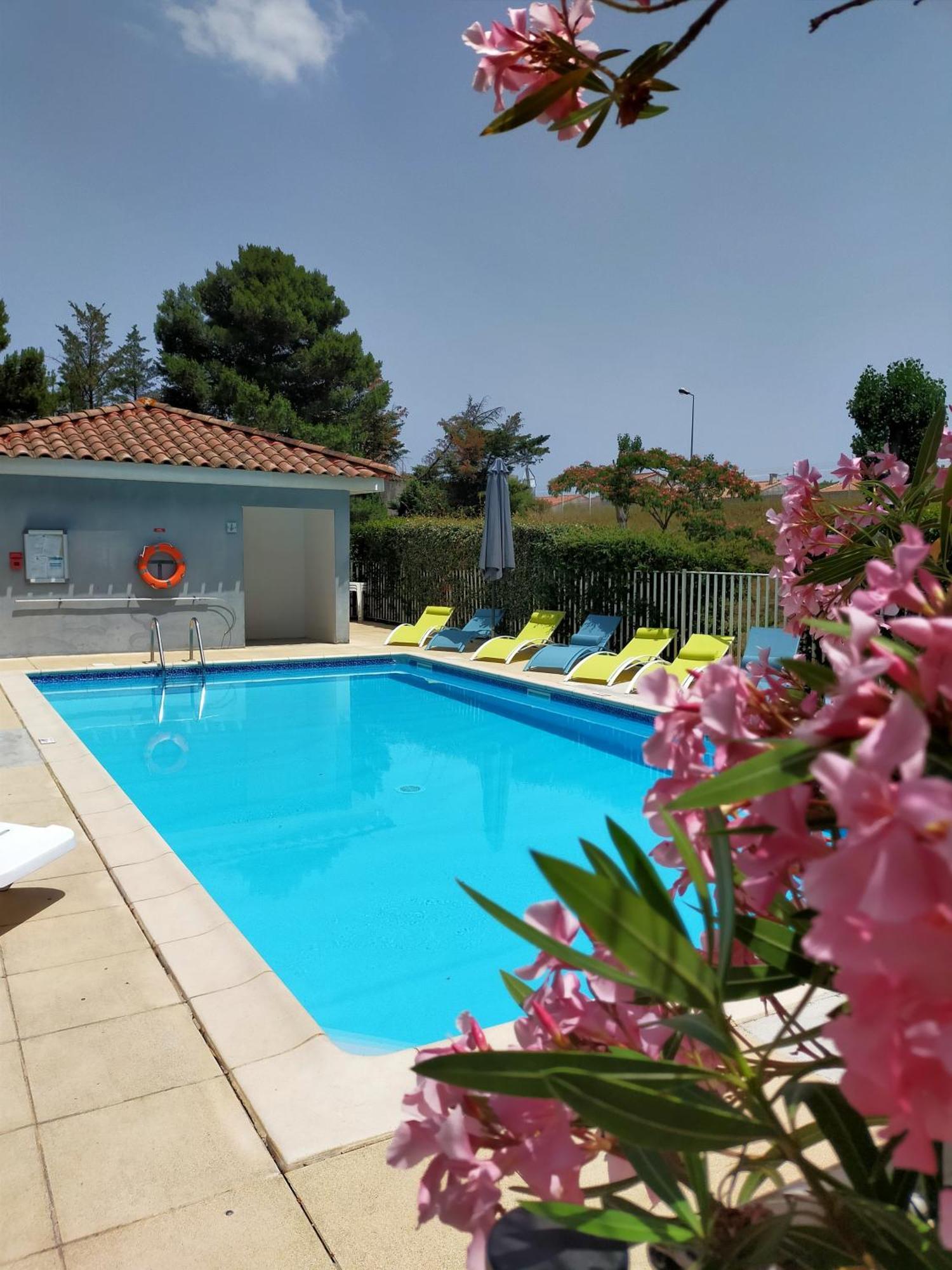 Comfort Hotel 3*