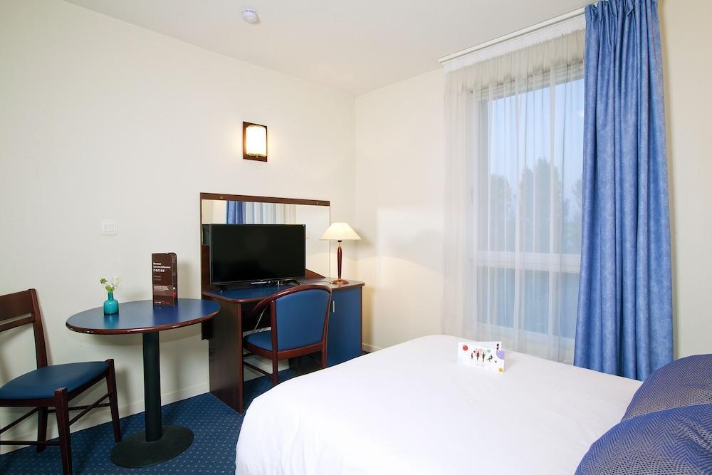Zenitude Hôtel-résidences Hotel 3*